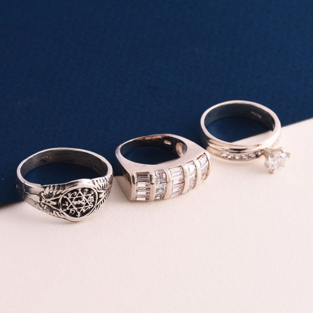 3 Sterling Silver Rings - (32)